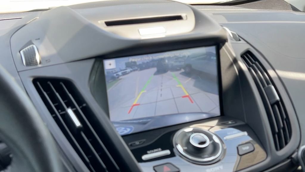 Used 2017 Ford C-MAX Energi Titanium w/ Equipment Group 501A image 26