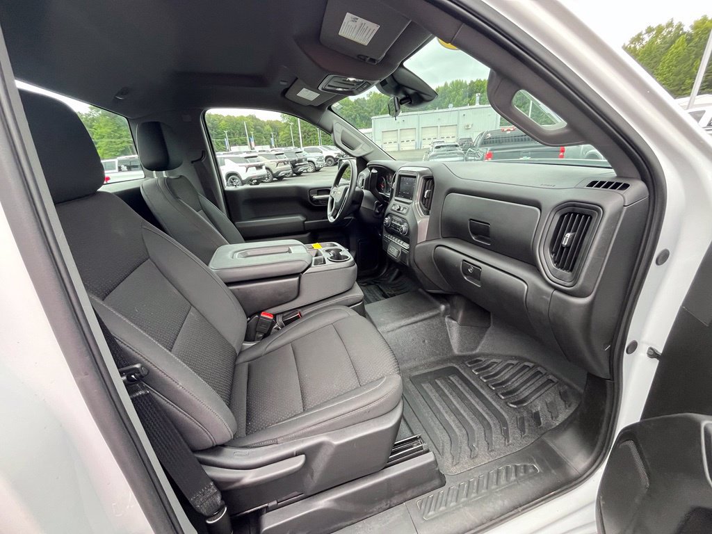 Used 2025 Chevrolet Silverado 1500 W/T RWD image 15