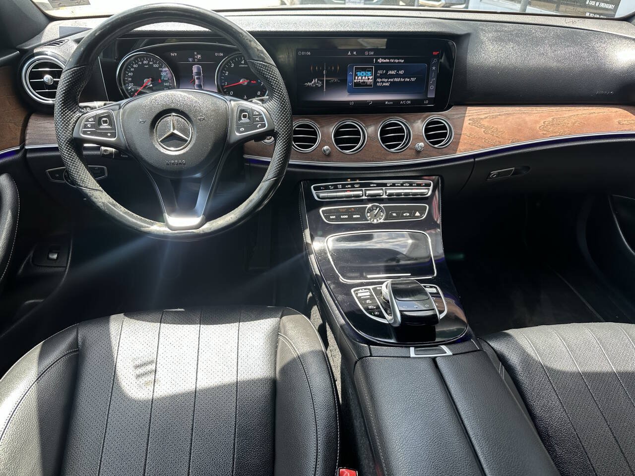 Used 2017 Mercedes-Benz E 300 4MATIC image 12