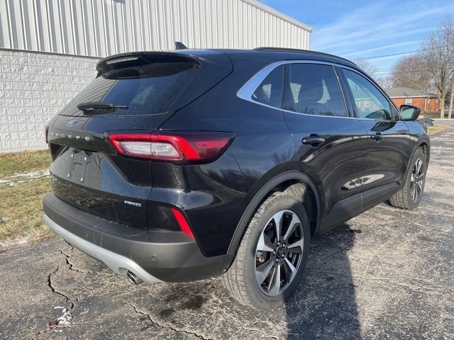 Used 2024 Ford Escape Platinum image 13