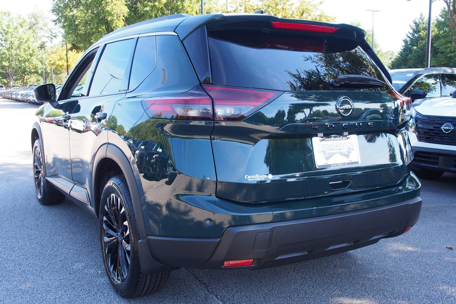 New 2026 Nissan Rogue Dark Armor FWD image 5
