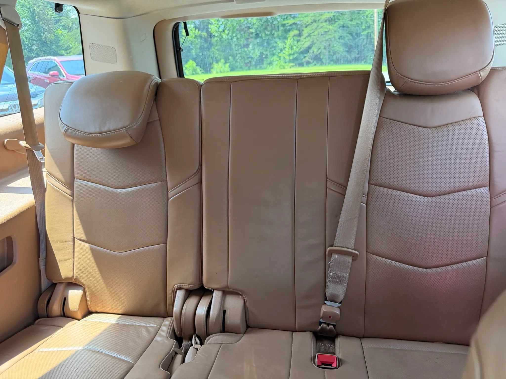 Used 2015 Cadillac Escalade ESV Platinum AWD/4WD image 14