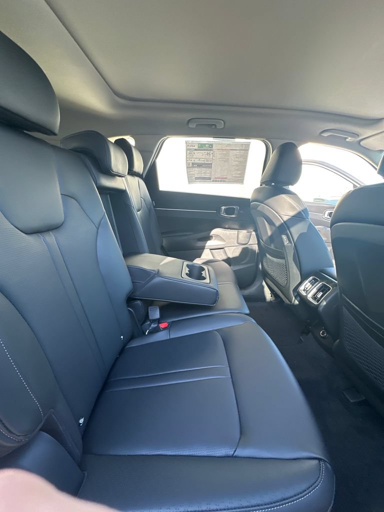 New 2026 Kia Sorento S w/ S Panoramic Sunroof Package FWD image 19