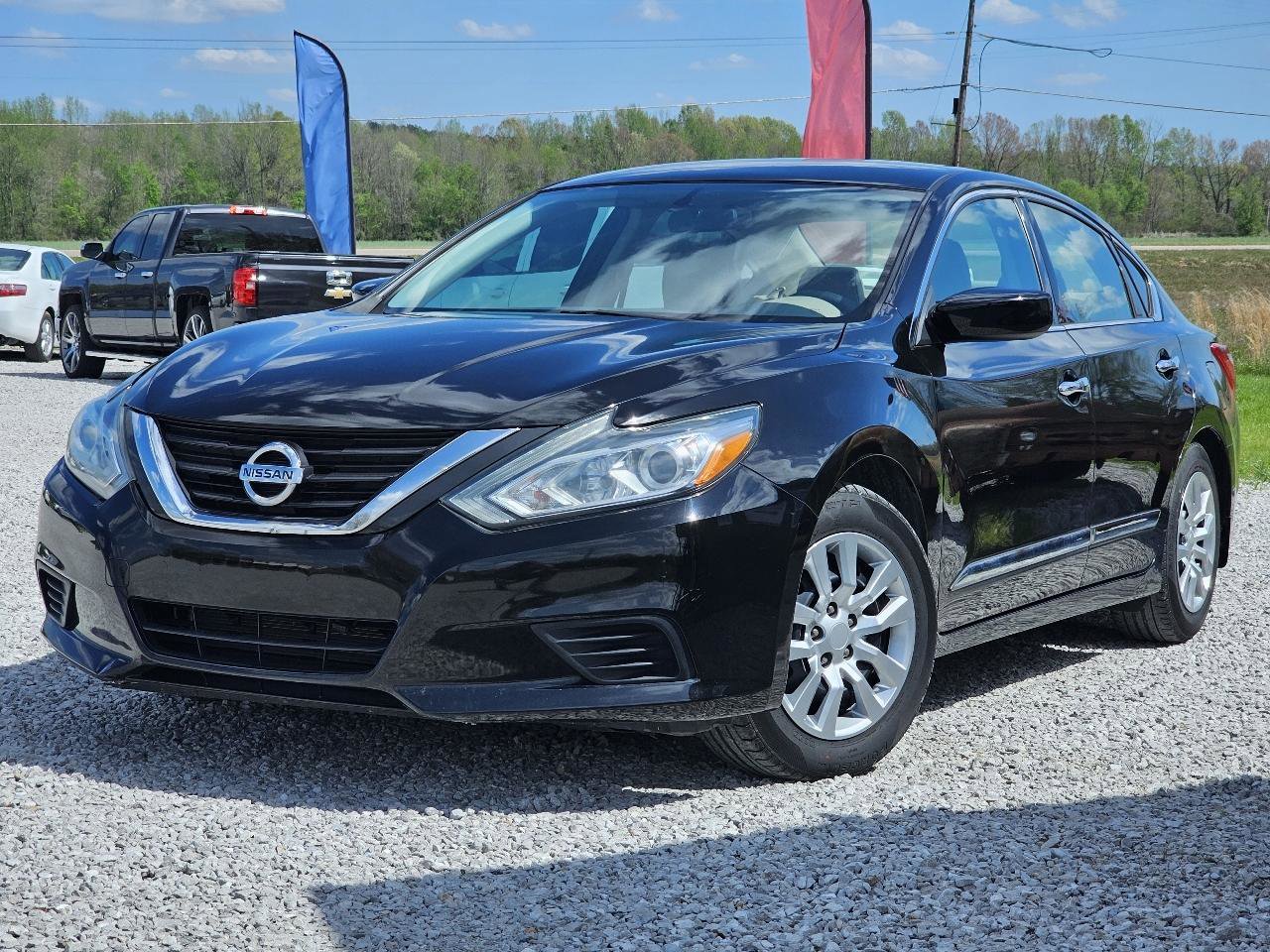 Used 2017 Nissan Altima 2.5 S w/ Power Driver Seat Package image 2