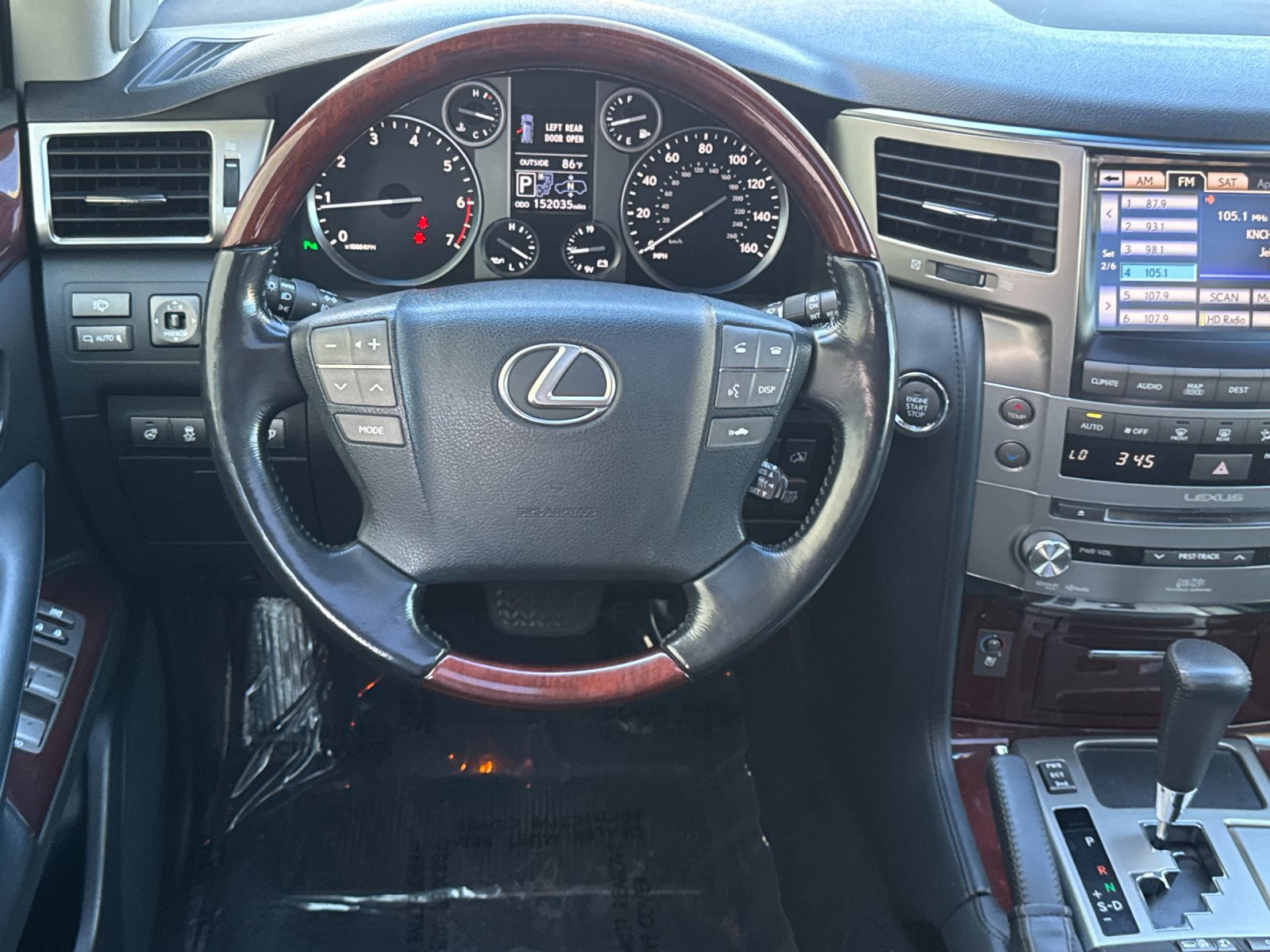 Used 2015 Lexus LX 570 4WD image 14