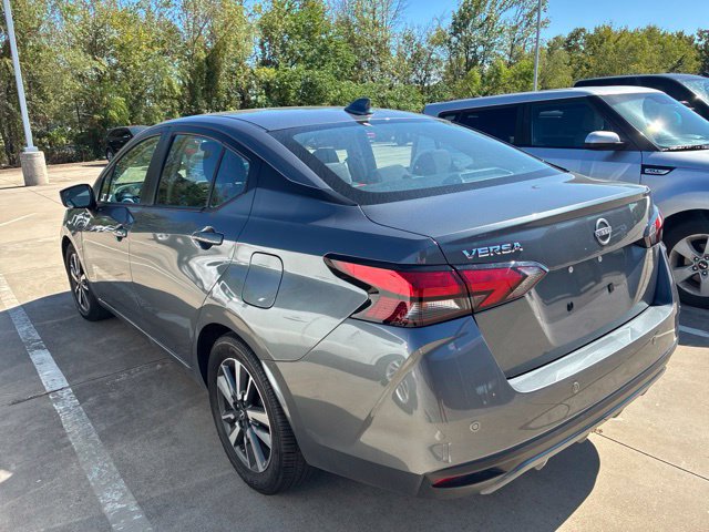 Used 2025 Nissan Versa SV FWD image 6