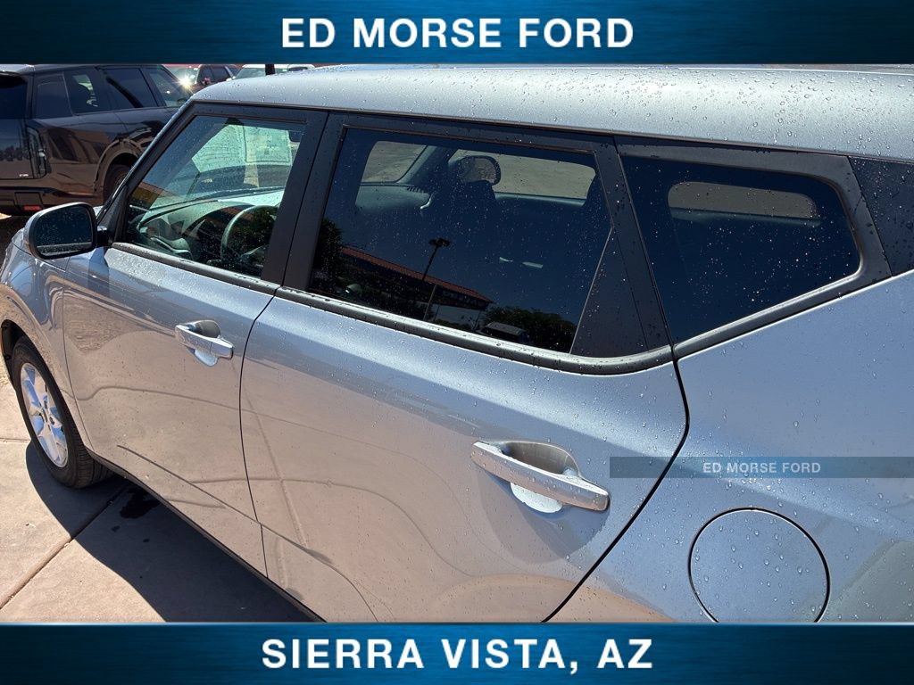 Certified 2025 Kia Soul LX FWD image 15
