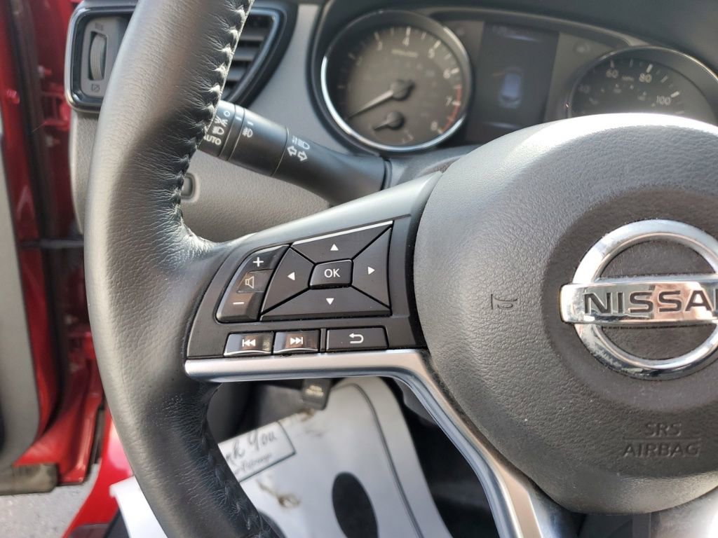 Used 2018 Nissan Rogue Sport SL w/ SL Premium Package image 19