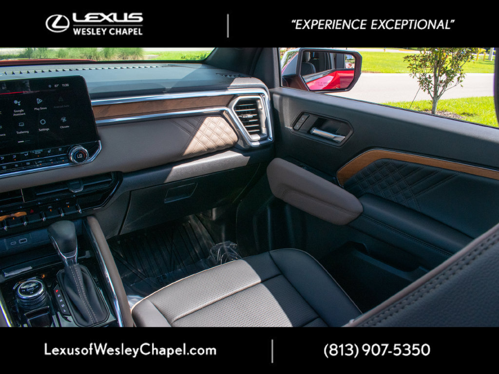 Used 2026 GMC Canyon Denali AWD/4WD image 18