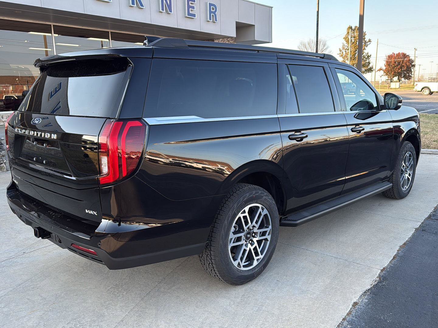 New 2025 Ford Expedition Max Active image 11