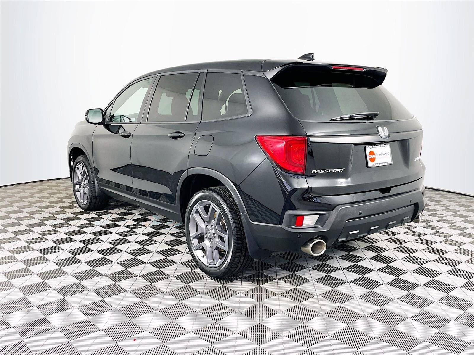 Used 2023 Honda Passport EX-L image 7