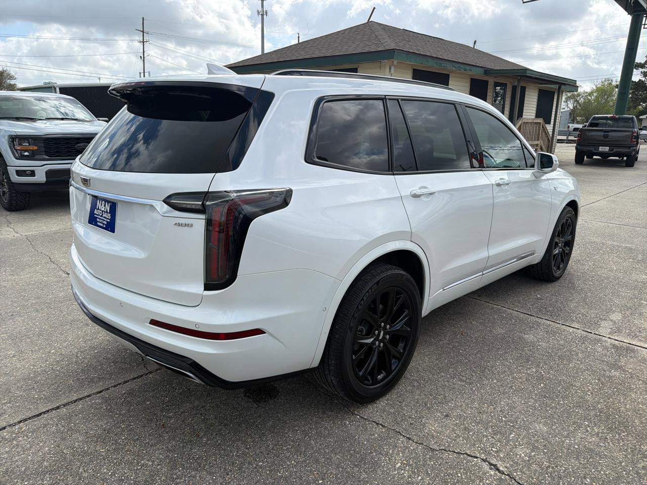 Used 2020 Cadillac XT6 Sport w/ Platinum Package AWD/4WD image 7