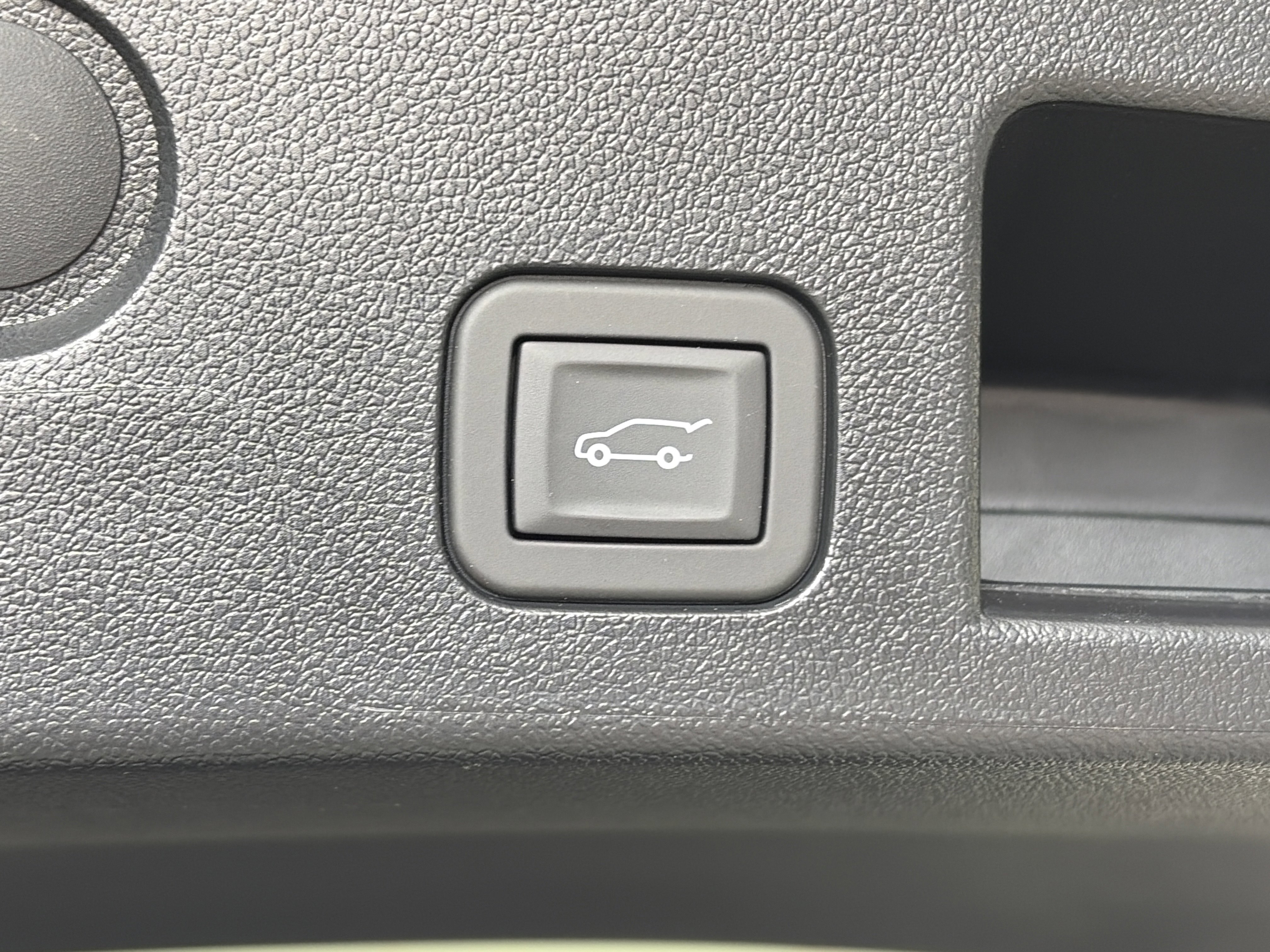 Certified 2026 GMC Terrain Elevation w/ Elevation Premium Package image 15