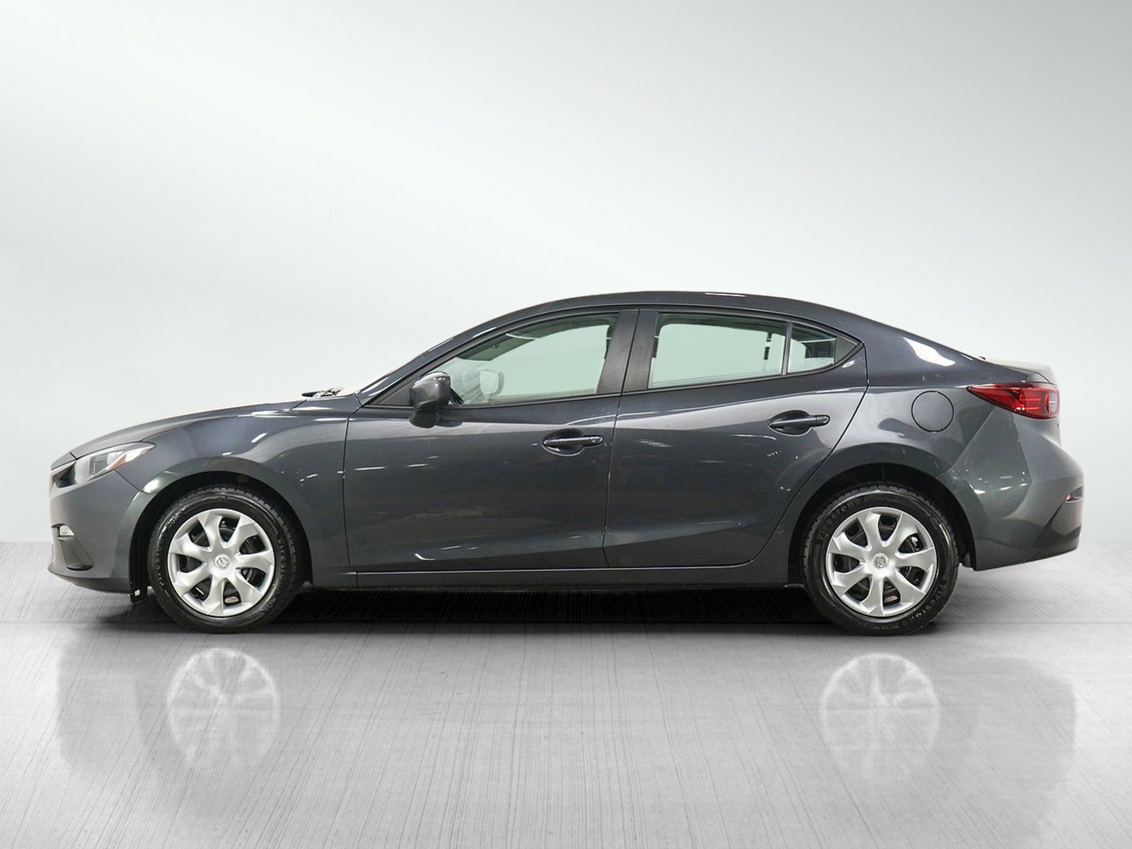 Used 2015 MAZDA MAZDA3 i Sport FWD image 2