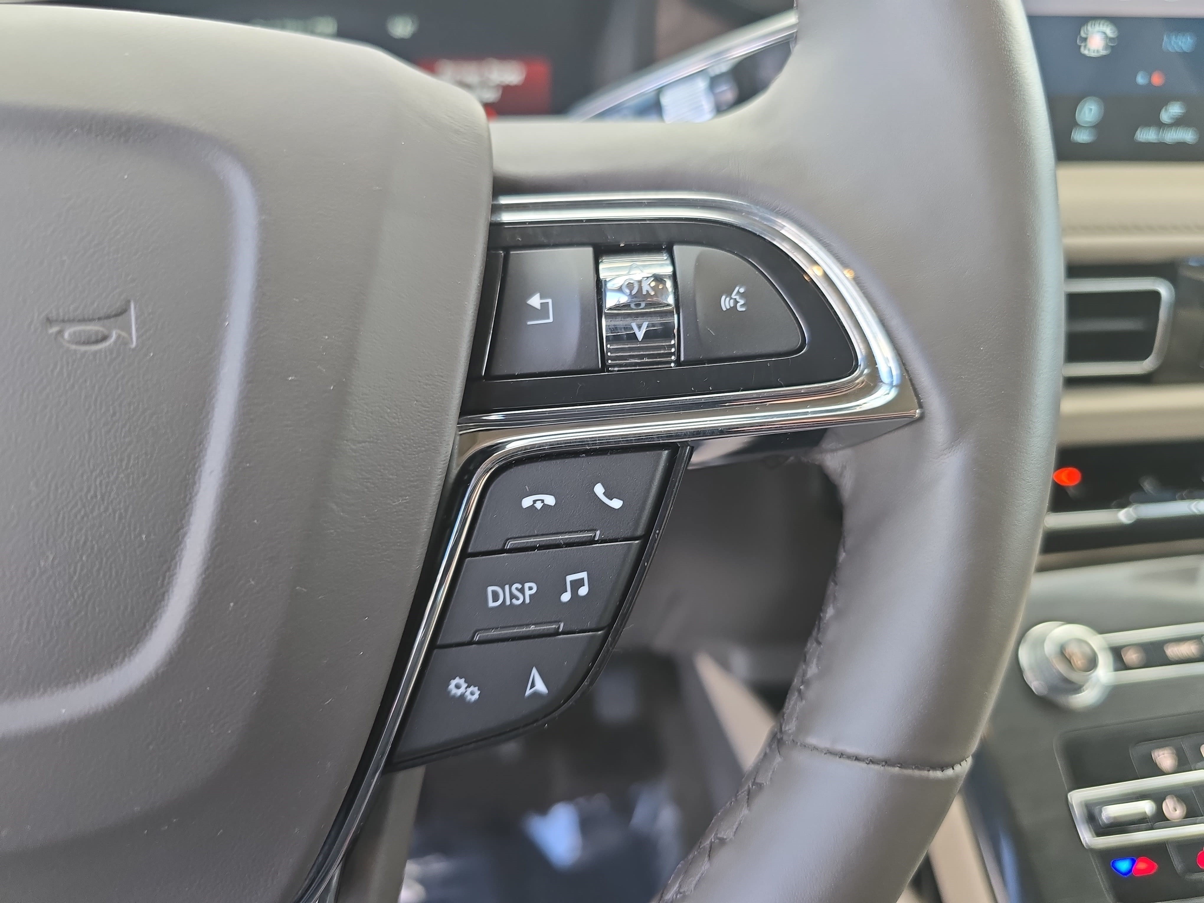 Used 2023 Lincoln Nautilus Reserve w/ Equipment Group 201A AWD/4WD image 18