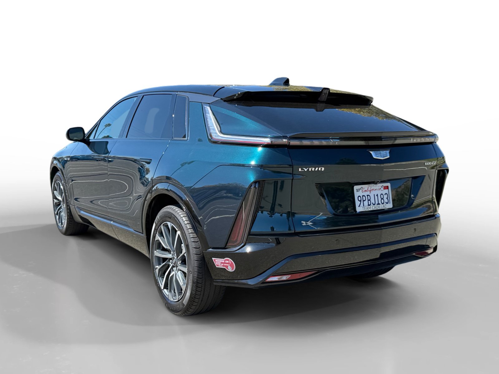 Used 2024 Cadillac Lyriq Sport w/ LPO, Floor Liner Package AWD/4WD image 3