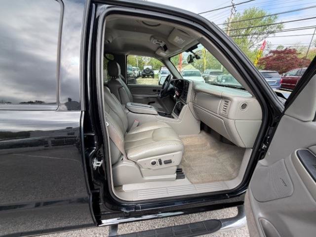 Used 2005 Chevrolet Silverado 3500 LT w/ Heavy-Duty Power Package image 37