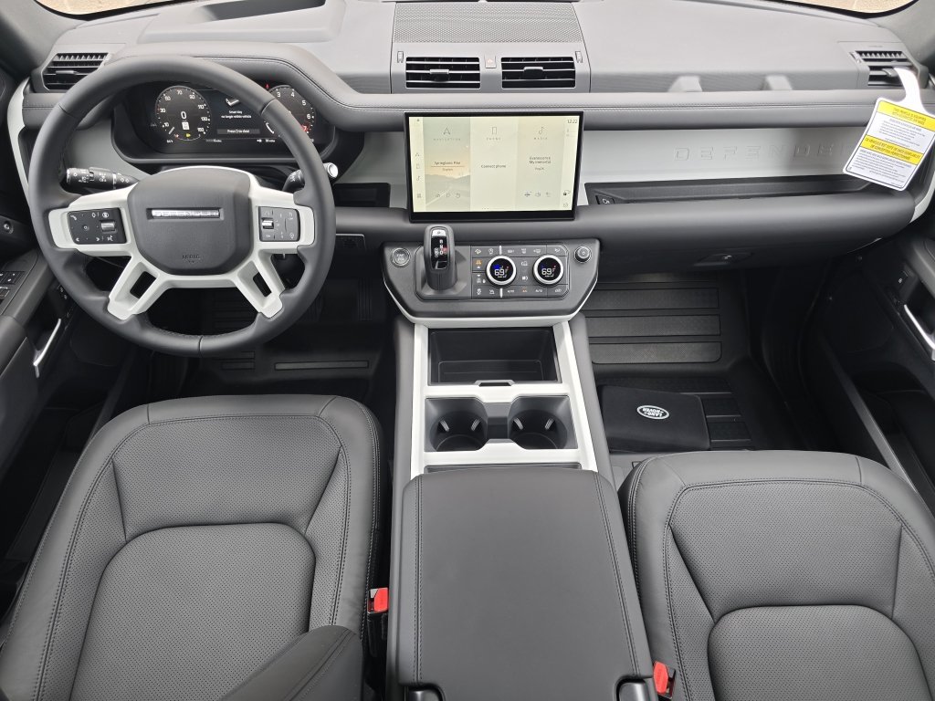 New 2025 Land Rover Defender 110 X-Dynamic SE image 30