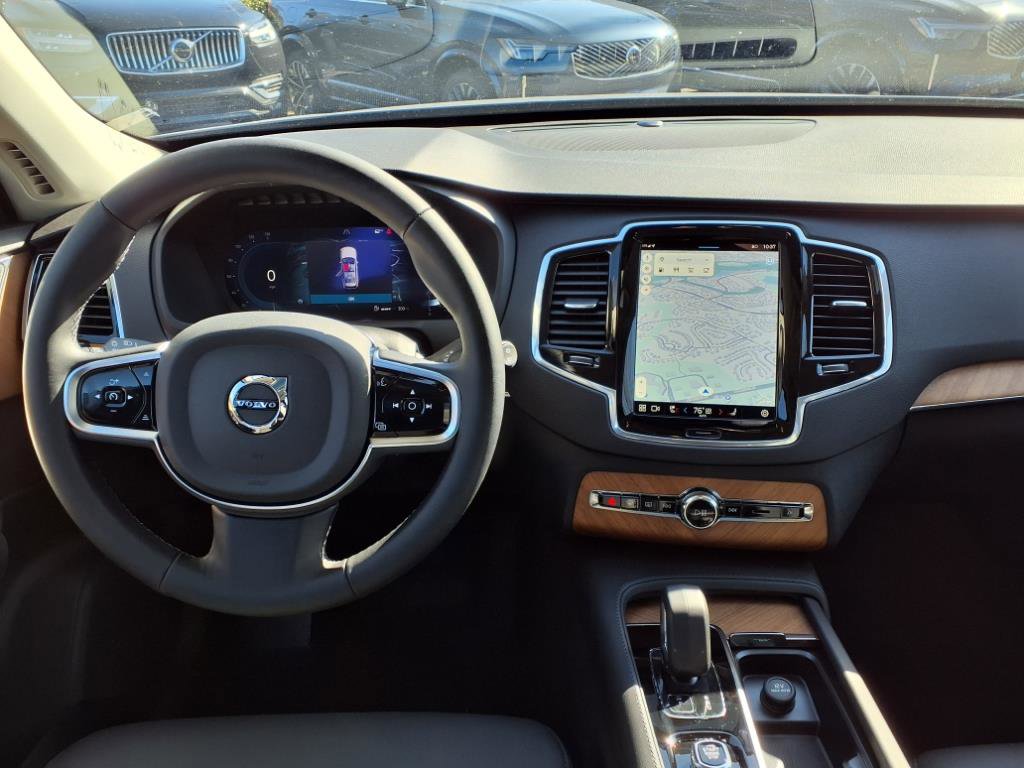 New 2025 Volvo XC90 B6 Plus w/ Protection Package Premier image 13