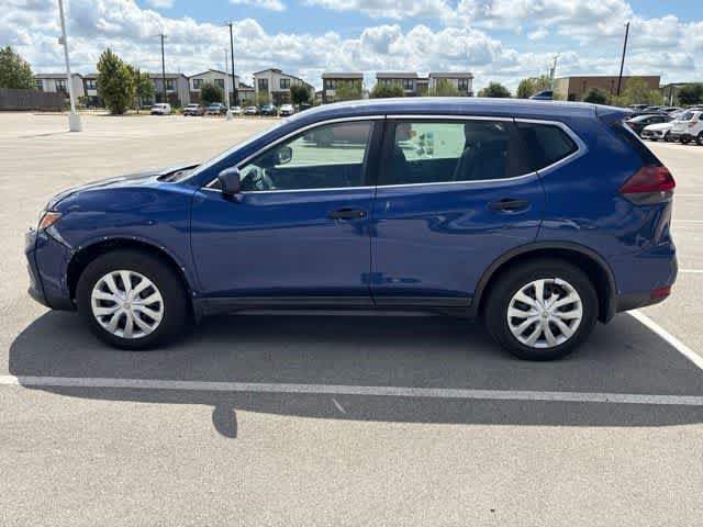 Used 2019 Nissan Rogue S FWD video 2