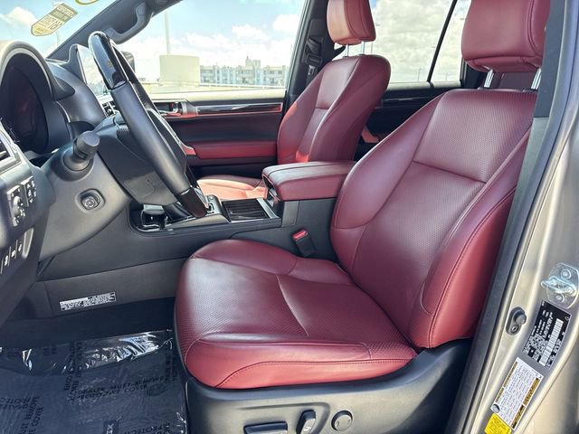 Used 2022 Lexus GX 460 Luxury w/ Sport Design Package image 11