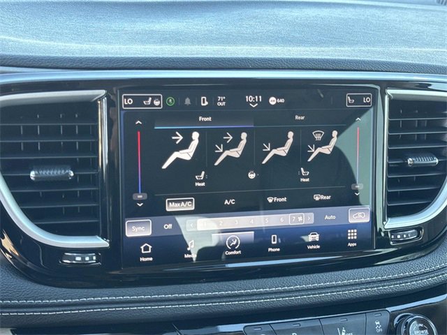 Used 2023 Chrysler Pacifica Touring-L image 11