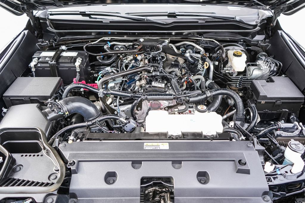 Used 2024 Toyota Tacoma TRD Sport w/ TRD Sport Upgrade Package AWD/4WD image 28