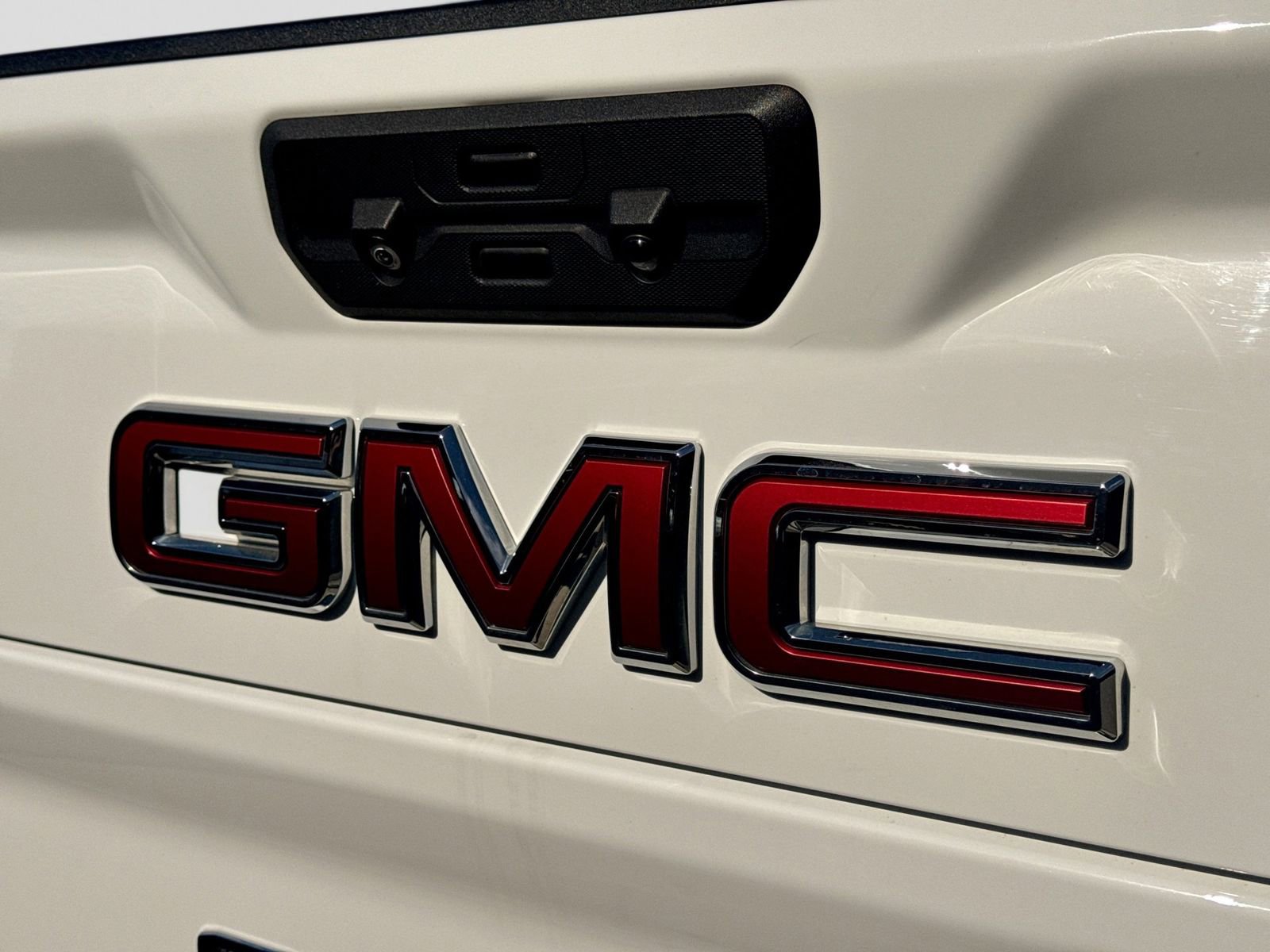 Used 2021 GMC Sierra 2500 AT4 w/ AT4 Premium Plus Package AWD/4WD image 13