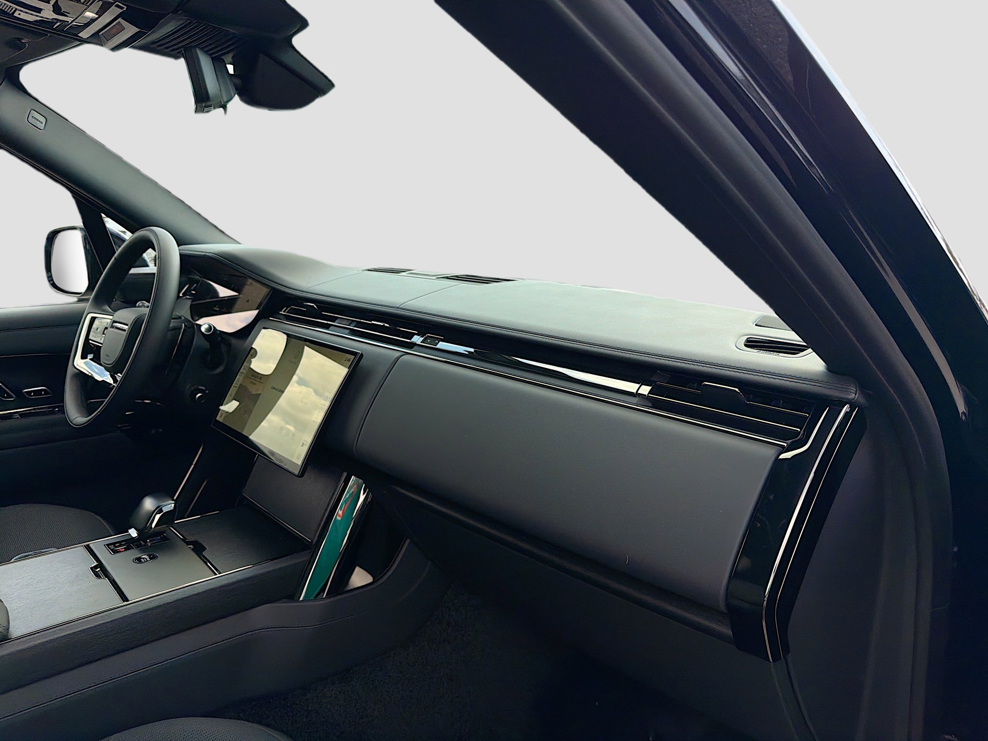 New 2026 Land Rover Range Rover Long Wheel Base SV image 14