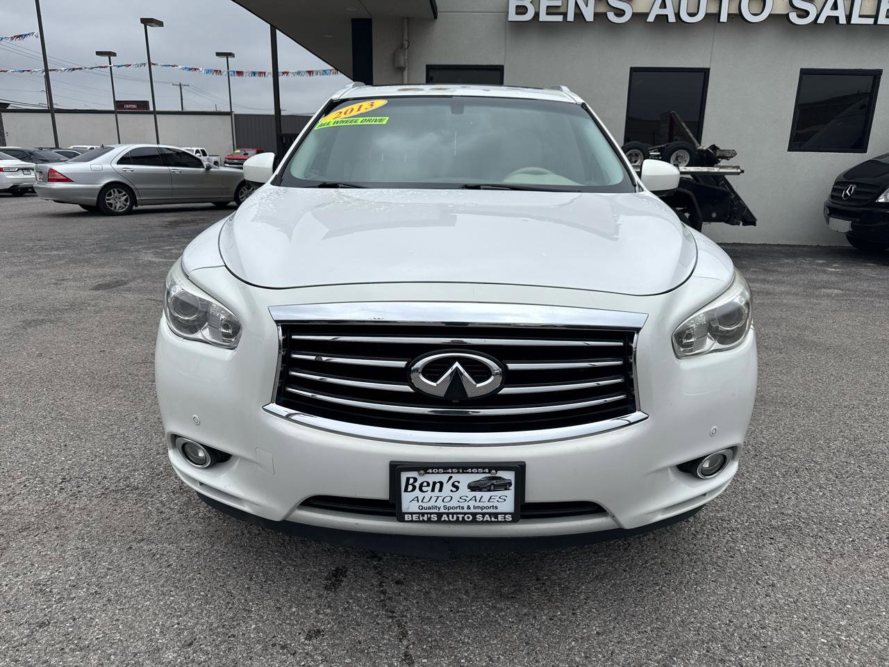 Used 2013 INFINITI JX35 AWD w/ Premium Pkg image 3