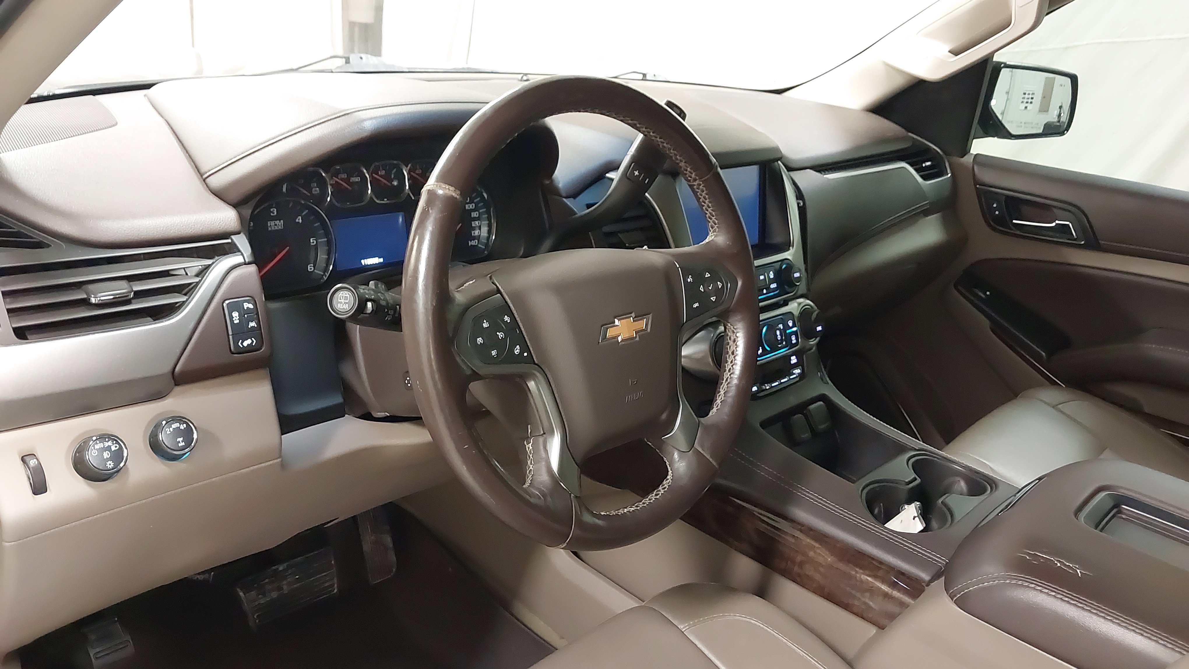 Used 2018 Chevrolet Tahoe LT image 17