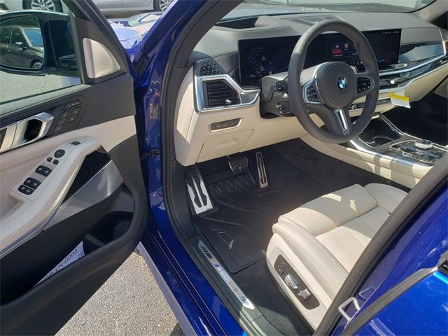 New 2026 BMW X7 M60i image 10