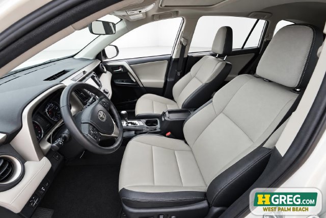 Used 2018 Toyota RAV4 Limited FWD image 10