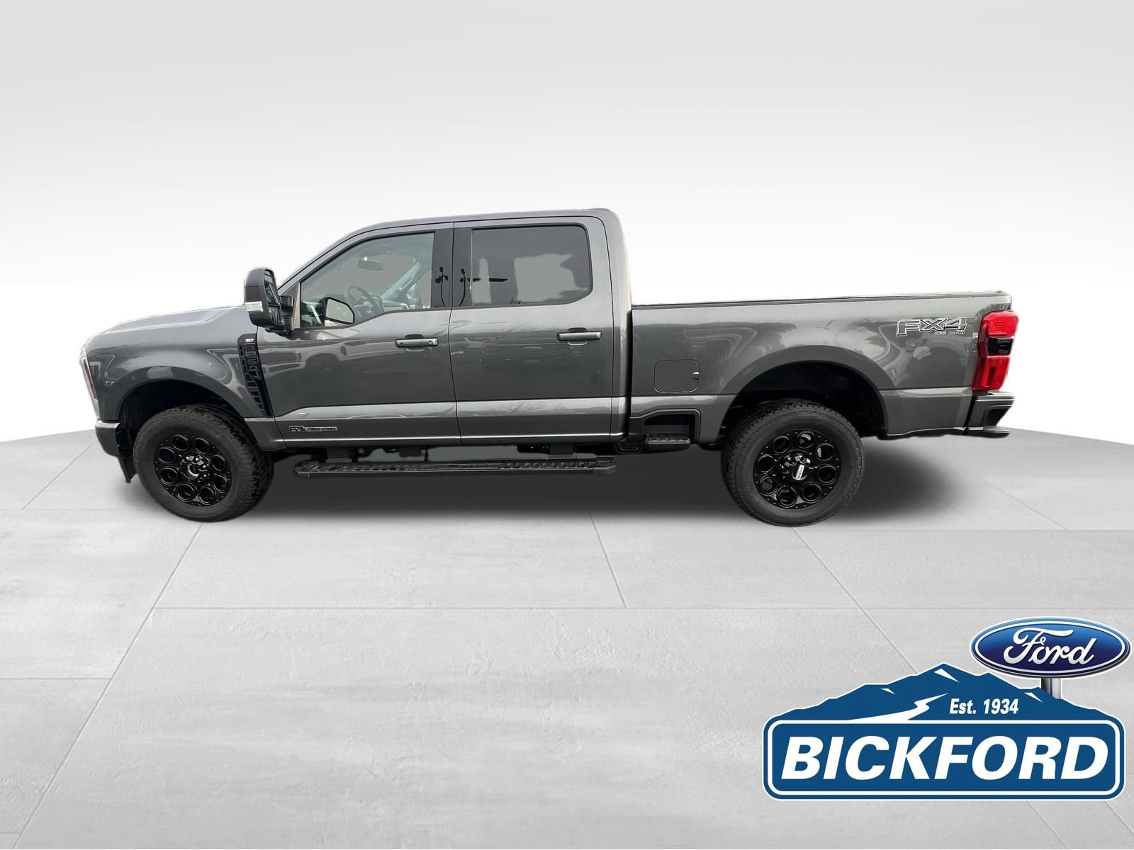 New 2026 Ford F250 XLT w/ XLT Premium Package AWD/4WD image 9