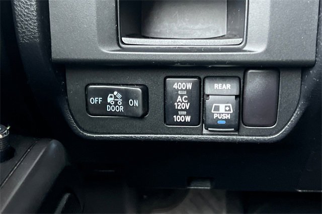 Used 2017 Toyota Tacoma TRD Sport image 34