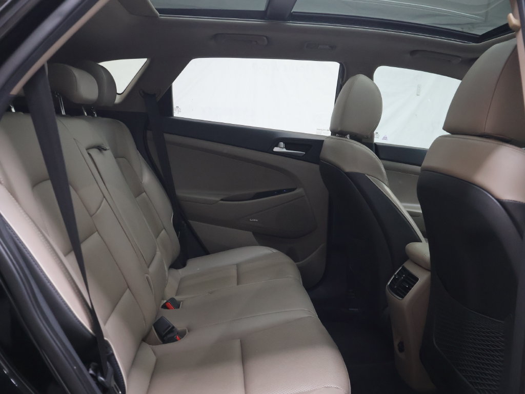 Used 2021 Hyundai Tucson Ultimate w/ Cargo Package FWD image 12