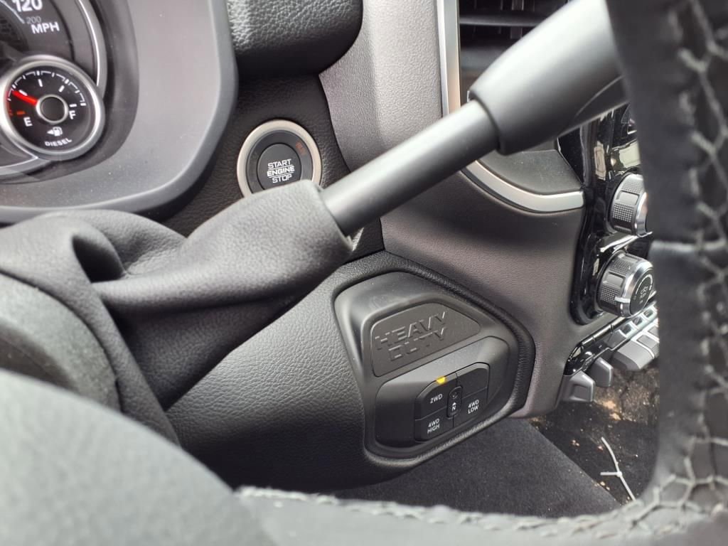 New 2025 RAM 3500 Big Horn image 18