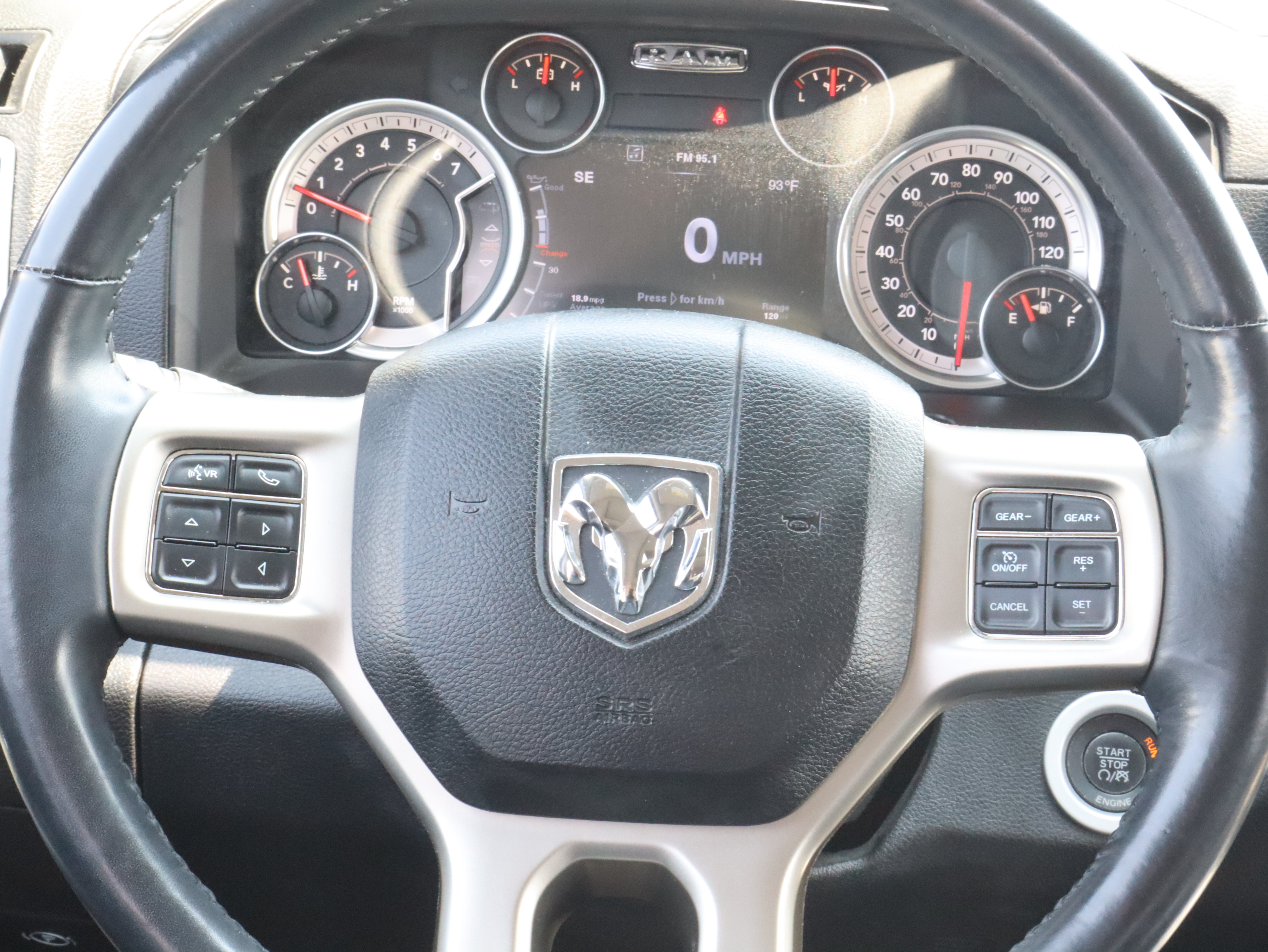 Used 2014 RAM 1500 Laramie w/ Convenience Group AWD/4WD image 14
