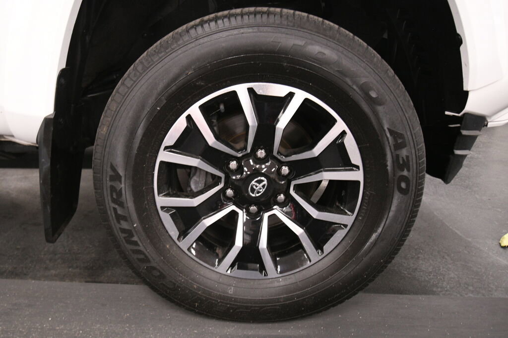 Used 2023 Toyota Tacoma TRD Sport w/ Advanced Technology Package AWD/4WD image 29