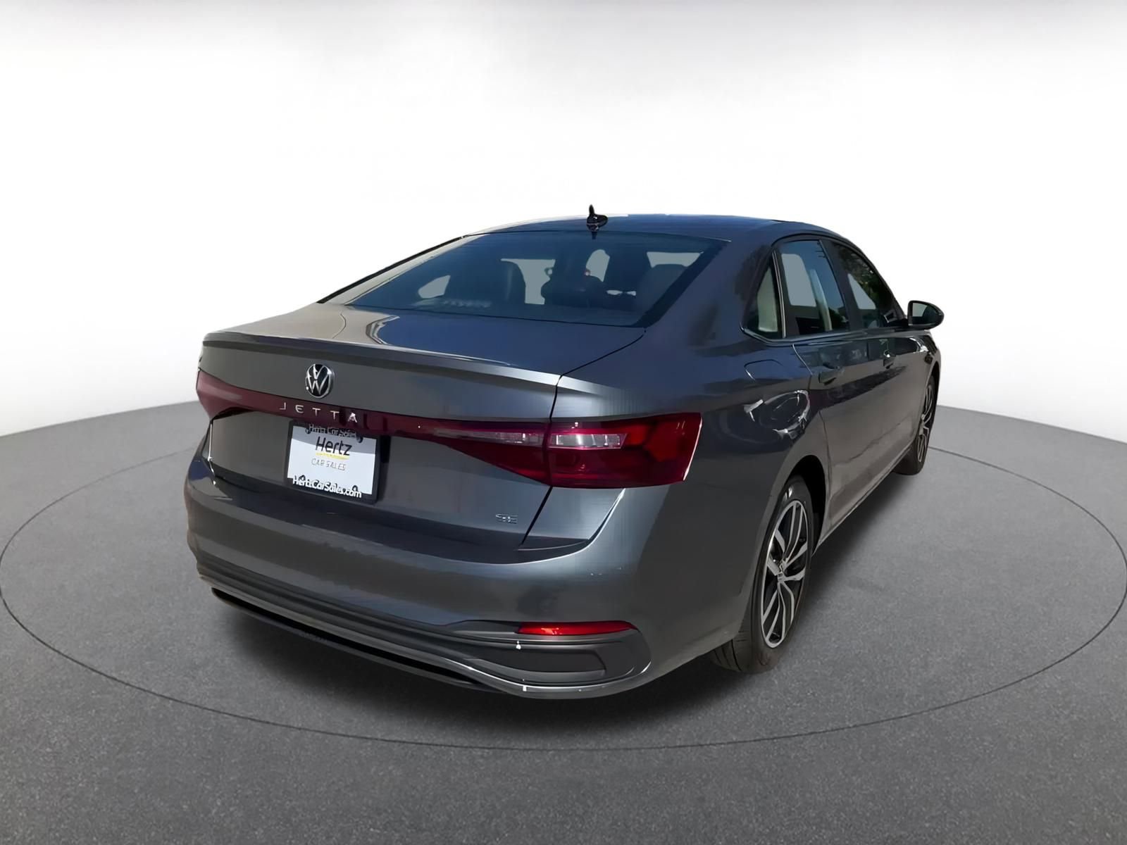 Used 2025 Volkswagen Jetta SE image 15