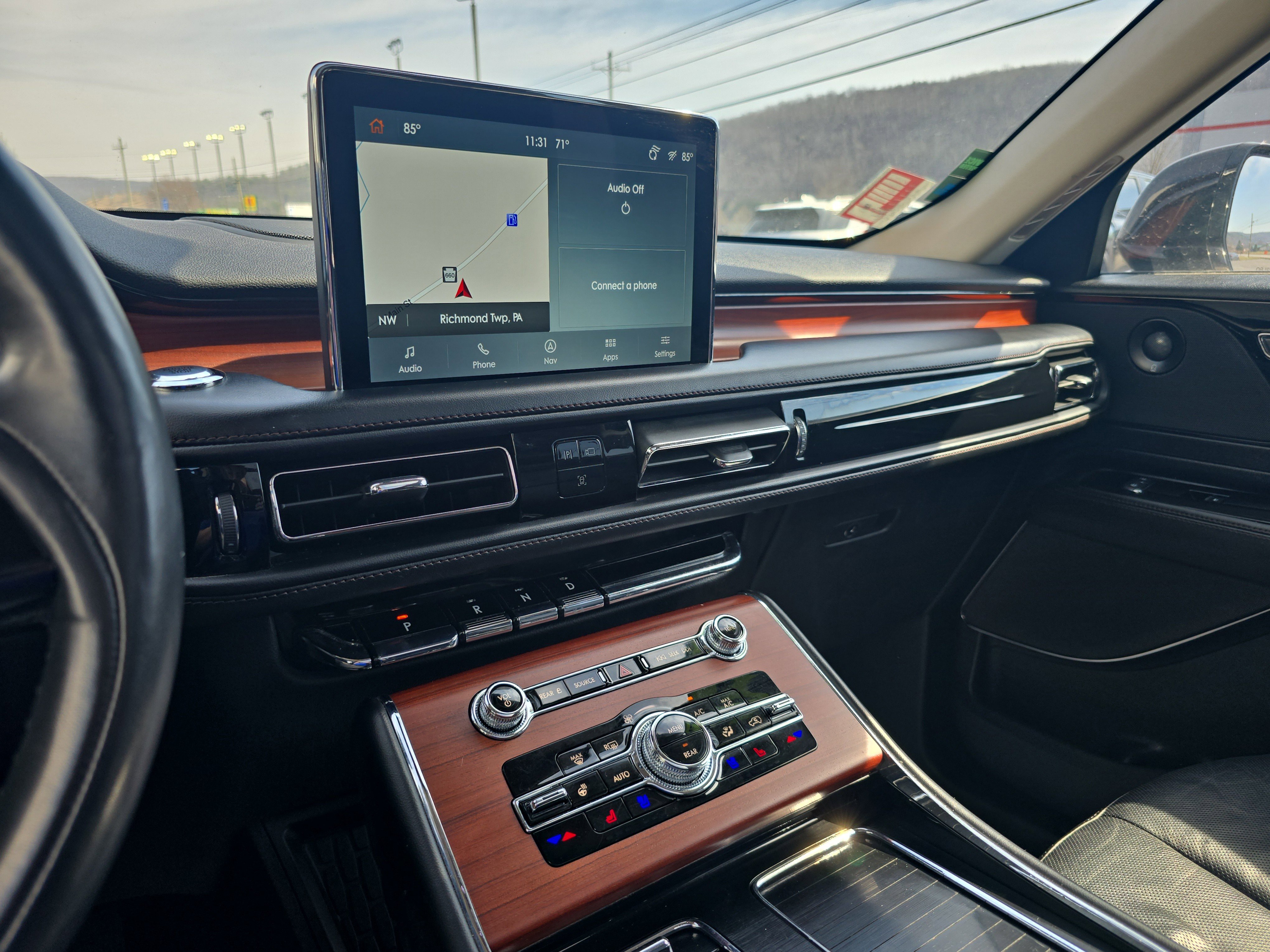 Used 2021 Lincoln Aviator Reserve w/ Elements Package Plus image 26