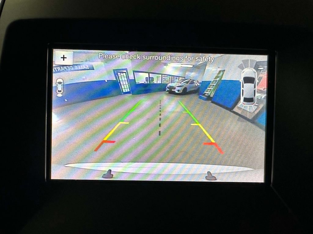 Used 2019 Ford Edge Titanium w/ Equipment Group 301A AWD/4WD image 7