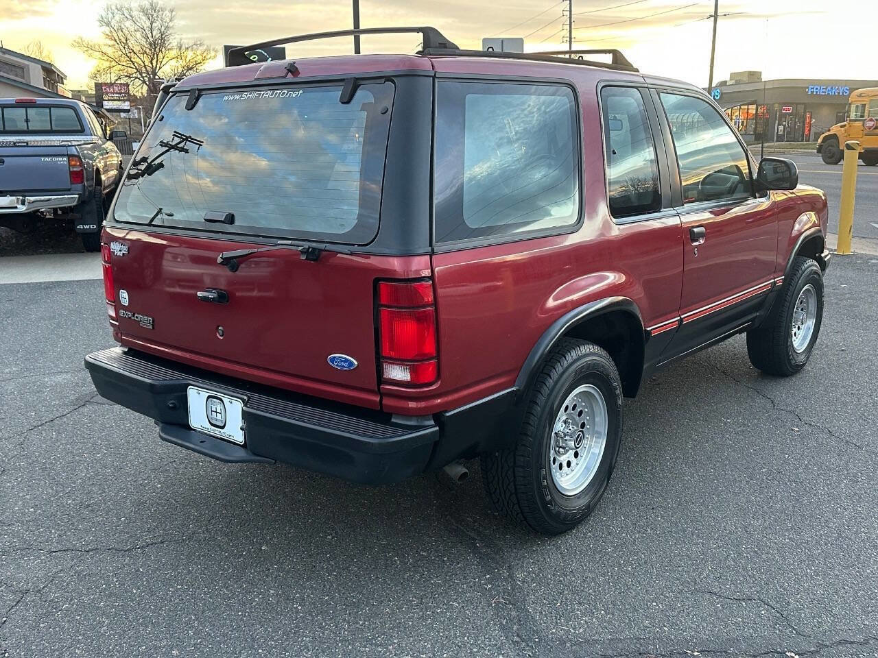 Used 1992 Ford Explorer Sport image 17