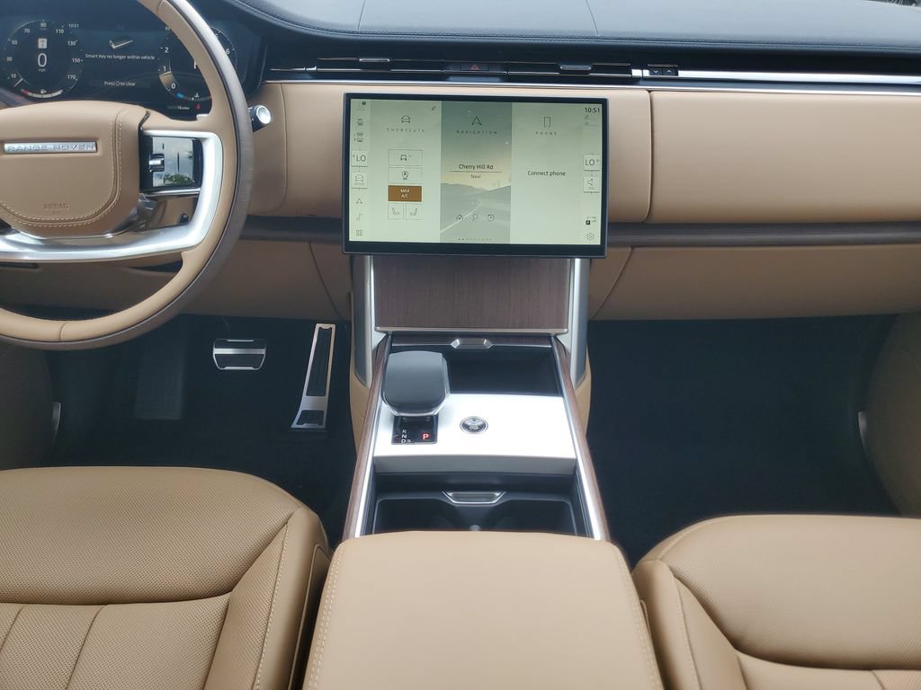 New 2026 Land Rover Range Rover Long Wheelbase SE AWD/4WD image 28