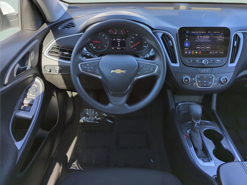 Used 2024 Chevrolet Malibu LT image 15