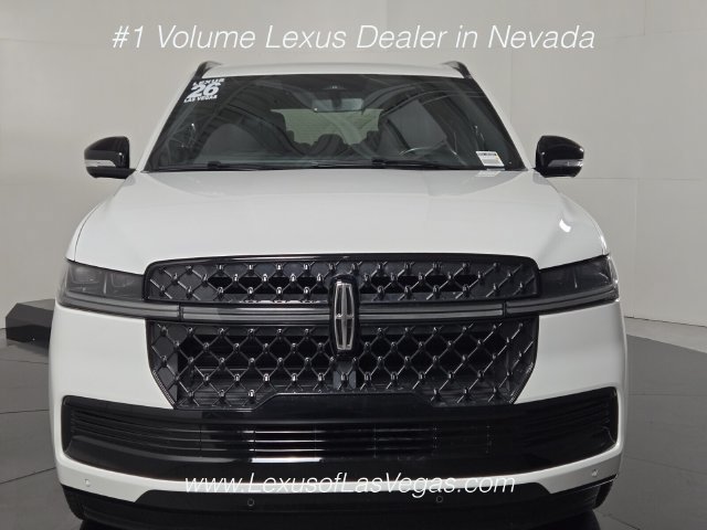 Used 2026 Lincoln Navigator Reserve w/ Jet Appearance Package AWD/4WD image 8