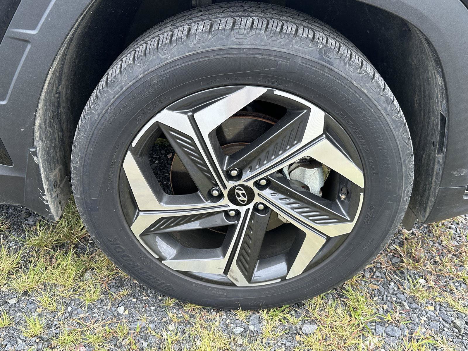 Certified 2022 Hyundai Tucson Limited w/ Cargo Package AWD/4WD image 10