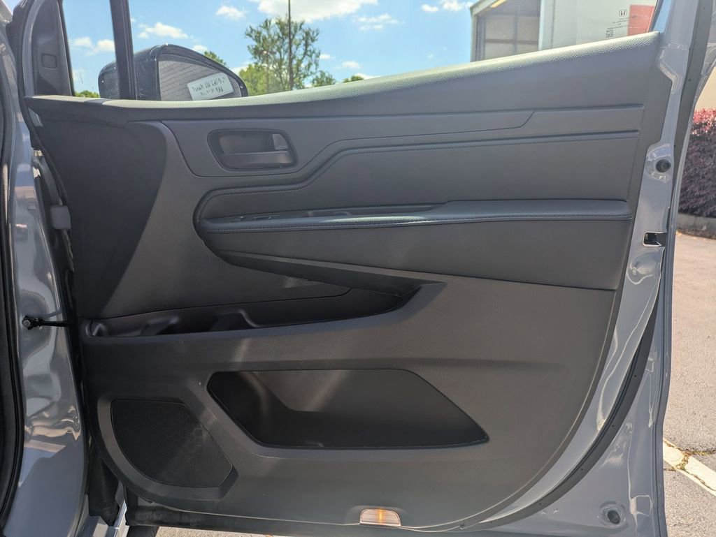 Used 2025 Honda Odyssey Sport-L image 32