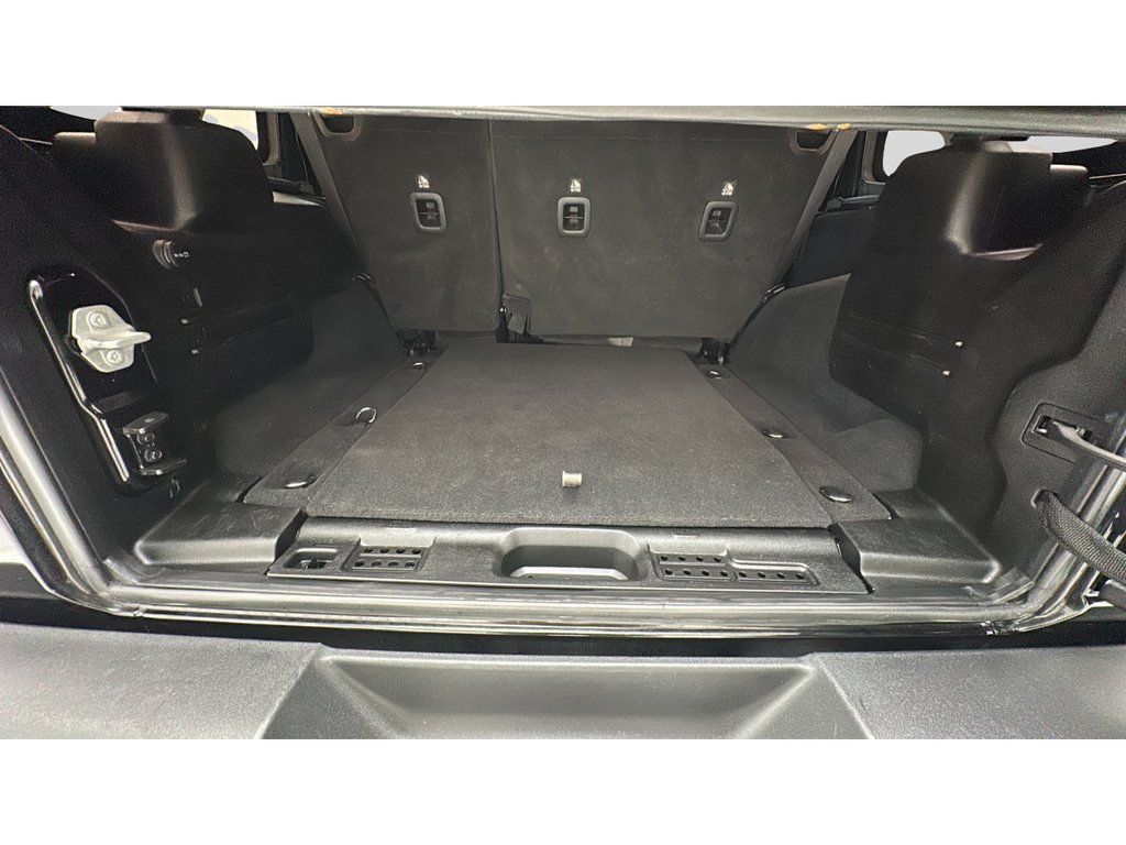 Used 2024 Jeep Wrangler Unlimited Sport AWD/4WD image 20
