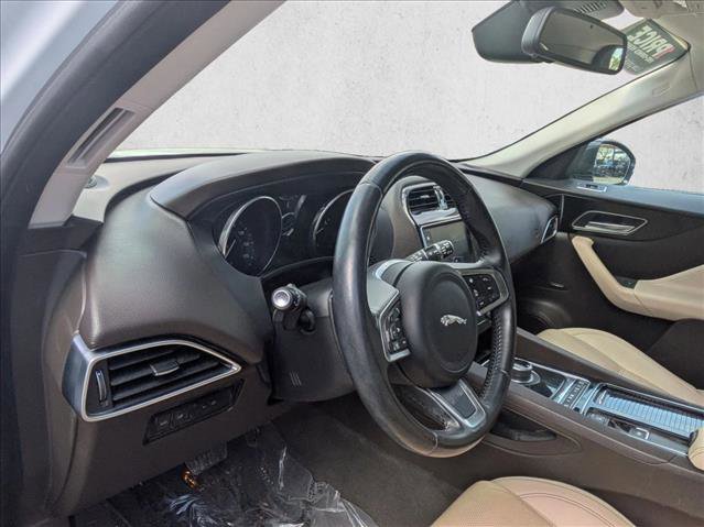 Used 2018 Jaguar F-PACE Prestige image 10